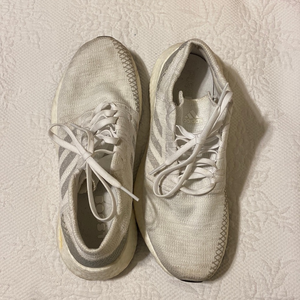 White Adidas Tennis Shoes